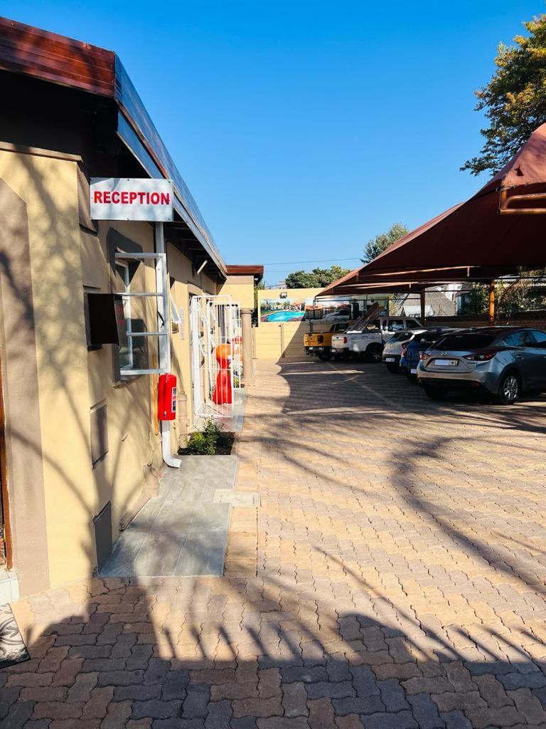 Ethen Guesthouse Polokwane Exterior foto