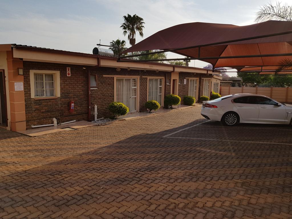 Ethen Guesthouse Polokwane Exterior foto